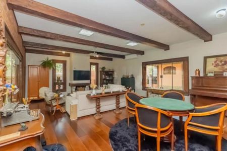 Casa à venda com 3 quartos, 306m² em Cidade Dutra, São Paulo
