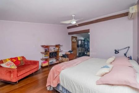 Casa à venda com 306m², 3 quartos e 10 vagas
