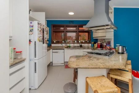 Casa à venda com 306m², 3 quartos e 10 vagas