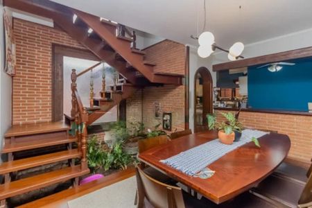 Casa à venda com 3 quartos, 306m² em Cidade Dutra, São Paulo