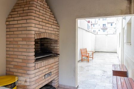 Apartamento à venda com 64m², 2 quartos e 2 vagasChurrasqueira
