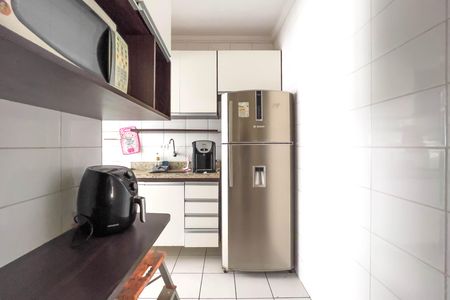 Apartamento à venda com 64m², 2 quartos e 2 vagasCozinha e área de serviço 