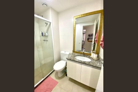 Banheiro  de apartamento à venda com 2 quartos, 65m² em  Pechinha, Rio de Janeiro