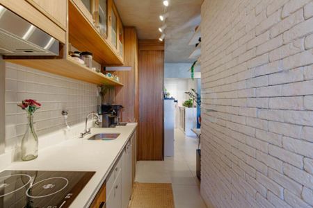 Apartamento à venda com 2 quartos, 70m² em Sumarezinho, São Paulo