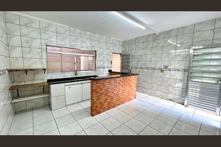 Casa para alugar com 80m², 2 quartos e sem vaga Casa para alugar com 80m², 2 quartos e sem vagaCozinha
