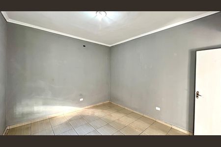 Casa para alugar com 80m², 2 quartos e sem vaga Casa para alugar com 80m², 2 quartos e sem vagaQuarto 1