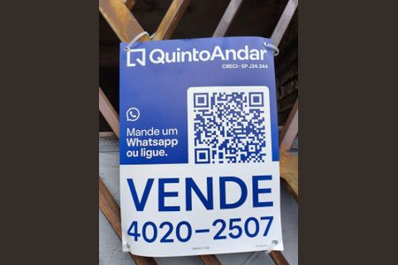 Casa para alugar com 2m², 2 quartos e 2 vagas Casa para alugar com 2m², 2 quartos e 2 vagasFachada