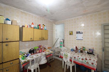 Casa para alugar com 2m², 2 quartos e 2 vagasCozinha