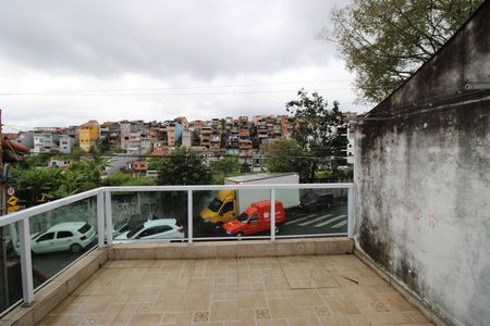 Casa para alugar com 2m², 2 quartos e 2 vagasSala - Varanda