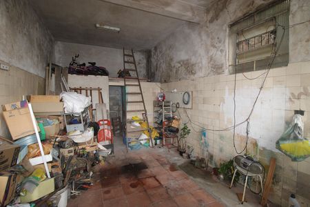 Casa para alugar com 2m², 2 quartos e 2 vagasGaragem
