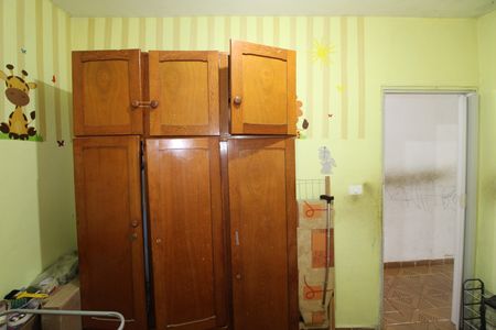 Casa para alugar com 2m², 2 quartos e 2 vagasQuarto 1