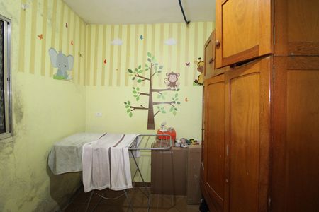 Casa para alugar com 2m², 2 quartos e 2 vagasQuarto 1