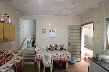 Casa para alugar com 2m², 2 quartos e 2 vagasCozinha