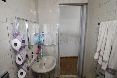 Casa para alugar com 2m², 2 quartos e 2 vagasBanheiro