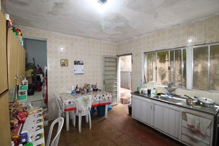 Casa para alugar com 2m², 2 quartos e 2 vagasCozinha