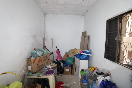 Casa para alugar com 2m², 2 quartos e 2 vagasÁrea de Serviço - Quarto