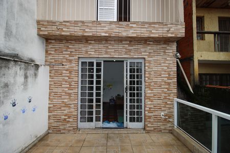 Casa para alugar com 2m², 2 quartos e 2 vagasSala - Varanda