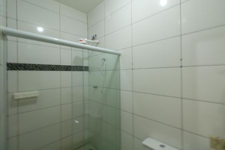 Banheiro de apartamento para alugar com 1 quarto, 28m² em Piraporinha, Diadema