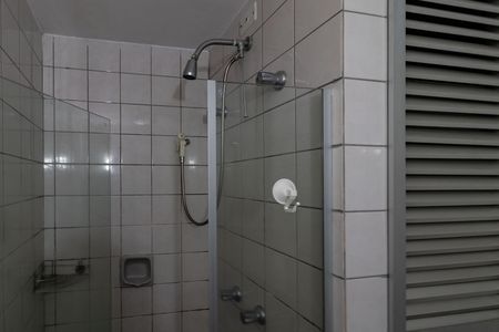 Apartamento para alugar com 47m², 2 quartos e 1 vaga Apartamento para alugar com 47m², 2 quartos e 1 vagaBanheiro da Suíte