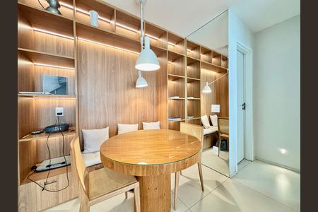 Sala  de apartamento para alugar com 1 quarto, 52m² em Pinheiros, São Paulo