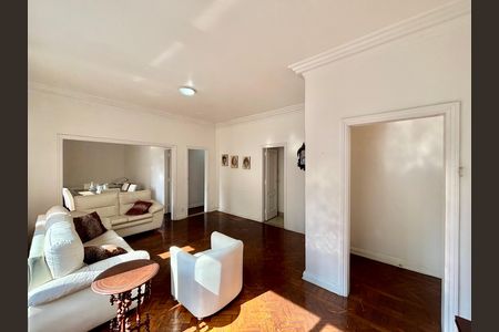 Apartamento à venda com 125m², 2 quartos e 1 vaga