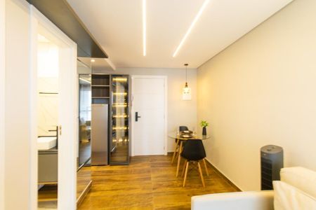 Apartamento à venda com 34m², 1 quarto e 1 vaga Apartamento à venda com 34m², 1 quarto e 1 vagaSala