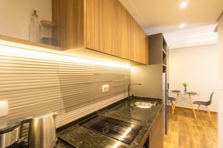 Apartamento à venda com 34m², 1 quarto e 1 vaga Apartamento à venda com 34m², 1 quarto e 1 vagaCozinha e Área de Serviço