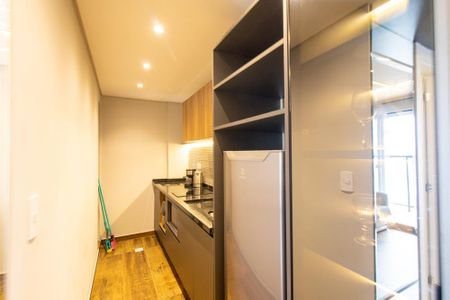 Apartamento à venda com 34m², 1 quarto e 1 vaga Apartamento à venda com 34m², 1 quarto e 1 vagaCozinha e Área de Serviço