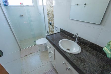 Apartamento à venda com 90m², 3 quartos e 4 vagas Apartamento à venda com 90m², 3 quartos e 4 vagasbanheiro