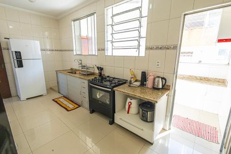 Apartamento à venda com 90m², 3 quartos e 4 vagas Apartamento à venda com 90m², 3 quartos e 4 vagascozinha
