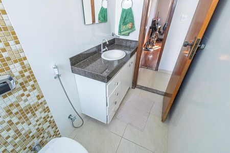 Apartamento à venda com 90m², 3 quartos e 4 vagas Apartamento à venda com 90m², 3 quartos e 4 vagasbanheiro