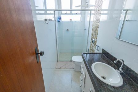 Apartamento à venda com 90m², 3 quartos e 4 vagas Apartamento à venda com 90m², 3 quartos e 4 vagasbanheiro