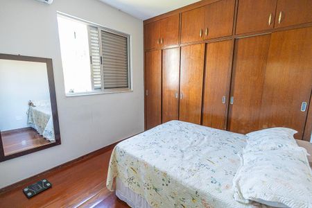 Apartamento à venda com 90m², 3 quartos e 4 vagas Apartamento à venda com 90m², 3 quartos e 4 vagasquarto 1 / suite