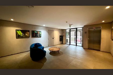Studio para alugar com 33m², 1 quarto e 1 vaga Studio para alugar com 33m², 1 quarto e 1 vagaHall de entrada