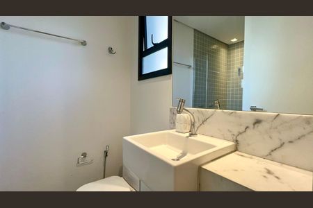 Studio para alugar com 33m², 1 quarto e 1 vaga Studio para alugar com 33m², 1 quarto e 1 vagaBanheiro da Suíte