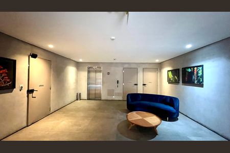 Studio para alugar com 33m², 1 quarto e 1 vaga Studio para alugar com 33m², 1 quarto e 1 vagaHall de entrada