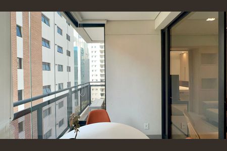 Studio para alugar com 33m², 1 quarto e 1 vaga Studio para alugar com 33m², 1 quarto e 1 vagaVaranda