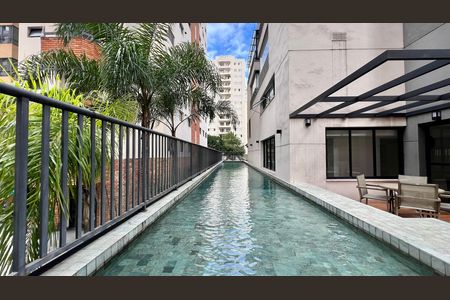 Studio para alugar com 33m², 1 quarto e 1 vaga Studio para alugar com 33m², 1 quarto e 1 vagaPiscina