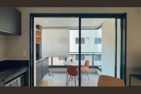Studio para alugar com 33m², 1 quarto e 1 vaga Studio para alugar com 33m², 1 quarto e 1 vagaVaranda