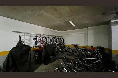 Studio para alugar com 33m², 1 quarto e 1 vaga Studio para alugar com 33m², 1 quarto e 1 vagaBicicletário