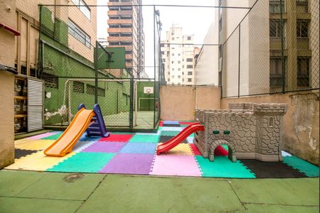 Apartamento à venda com 217m², 3 quartos e 1 vaga