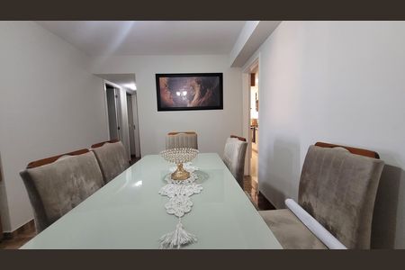 Sala de apartamento para alugar com 3 quartos, 67m² em Jardim Sulacap, Rio de Janeiro