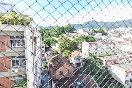 Apartamento à venda com 103m², 2 quartos e 1 vaga Apartamento à venda com 103m², 2 quartos e 1 vagaSala