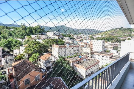 Apartamento à venda com 103m², 2 quartos e 1 vaga Apartamento à venda com 103m², 2 quartos e 1 vagaSala