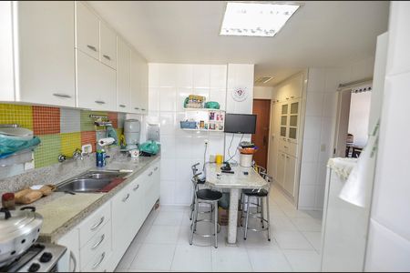 Apartamento à venda com 103m², 2 quartos e 1 vaga Apartamento à venda com 103m², 2 quartos e 1 vagaCozinha