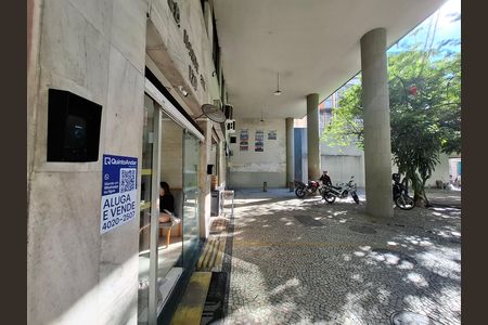 Studio à venda com 28m², 1 quarto e sem vaga Studio à venda com 28m², 1 quarto e sem vagaFachada