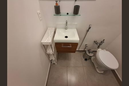 Studio à venda com 28m², 1 quarto e sem vaga Studio à venda com 28m², 1 quarto e sem vagaBanheiro