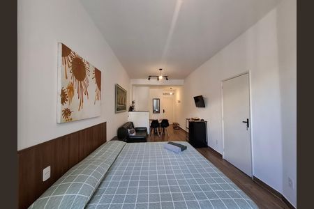 Studio à venda com 28m², 1 quarto e sem vaga Studio à venda com 28m², 1 quarto e sem vagaSala/Quarto