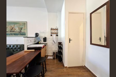 Cozinha  de kitnet/studio à venda com 1 quarto, 28m² em Lapa, Rio de Janeiro