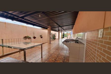 Casa à venda com 155m², 4 quartos e 2 vagas